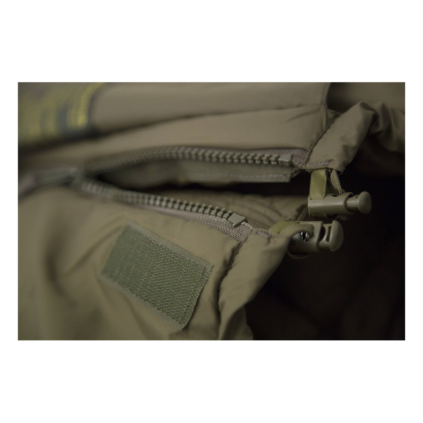 Sac de couchage Defence 4 185 cm