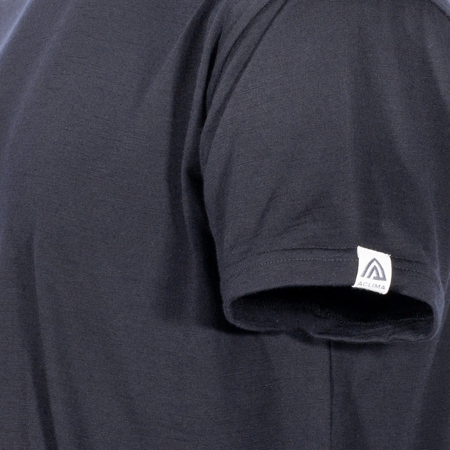 T-Shirt LightWool Classic Tee jet black