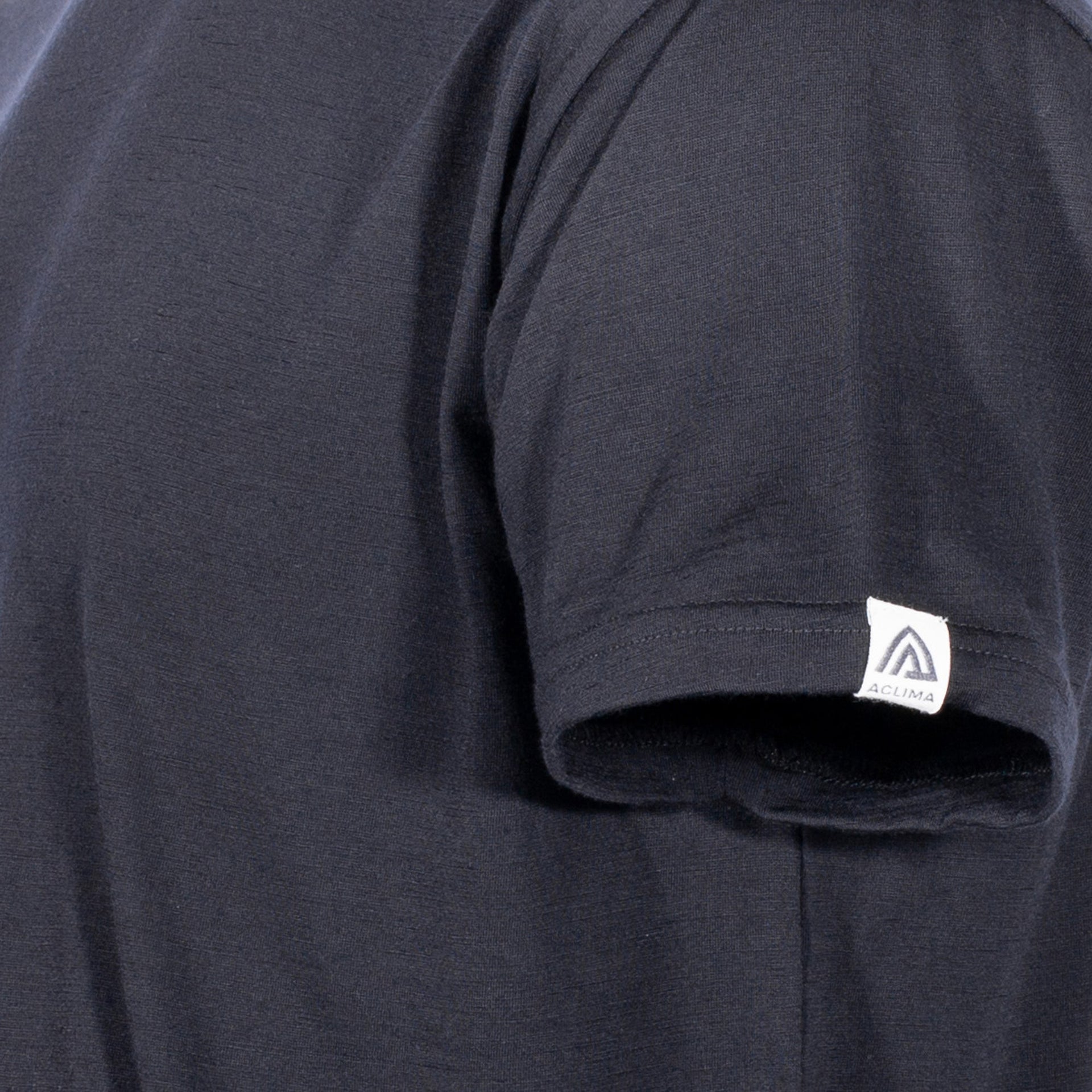T-Shirt LightWool Classic Tee jet black