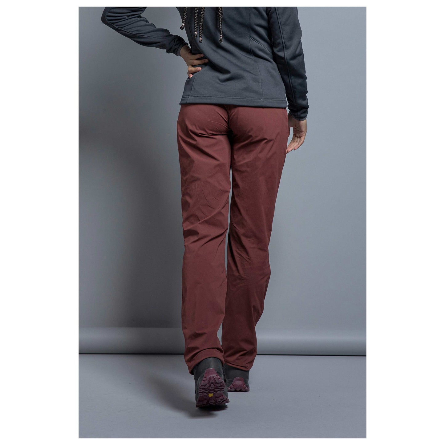Pantalon Travel Pants aubergine red femmes