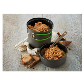 Ragoût de pommes de terre avec oignons rissolés