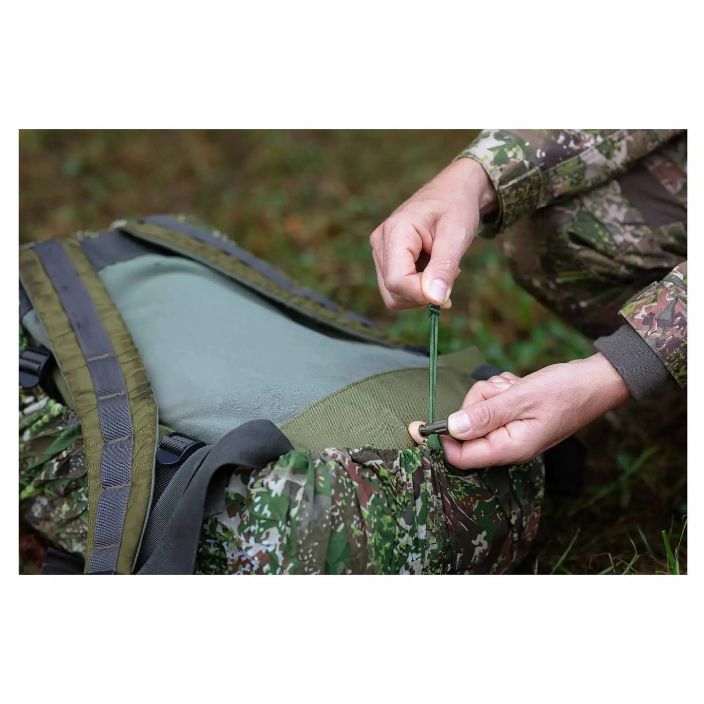 ghosthood-tarnzubehoer-backpack-cover-concamo-green-ansicht-3