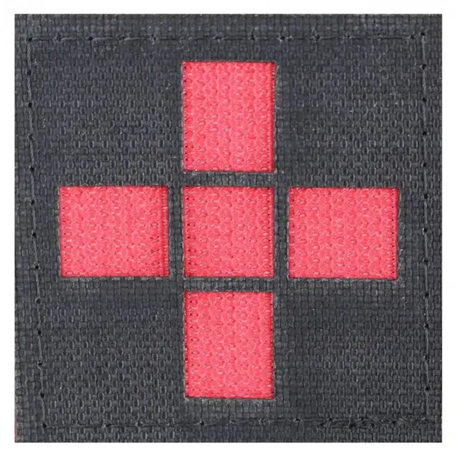 zentauron-patch-rot-kreuz-bw-gross-ansicht-4
