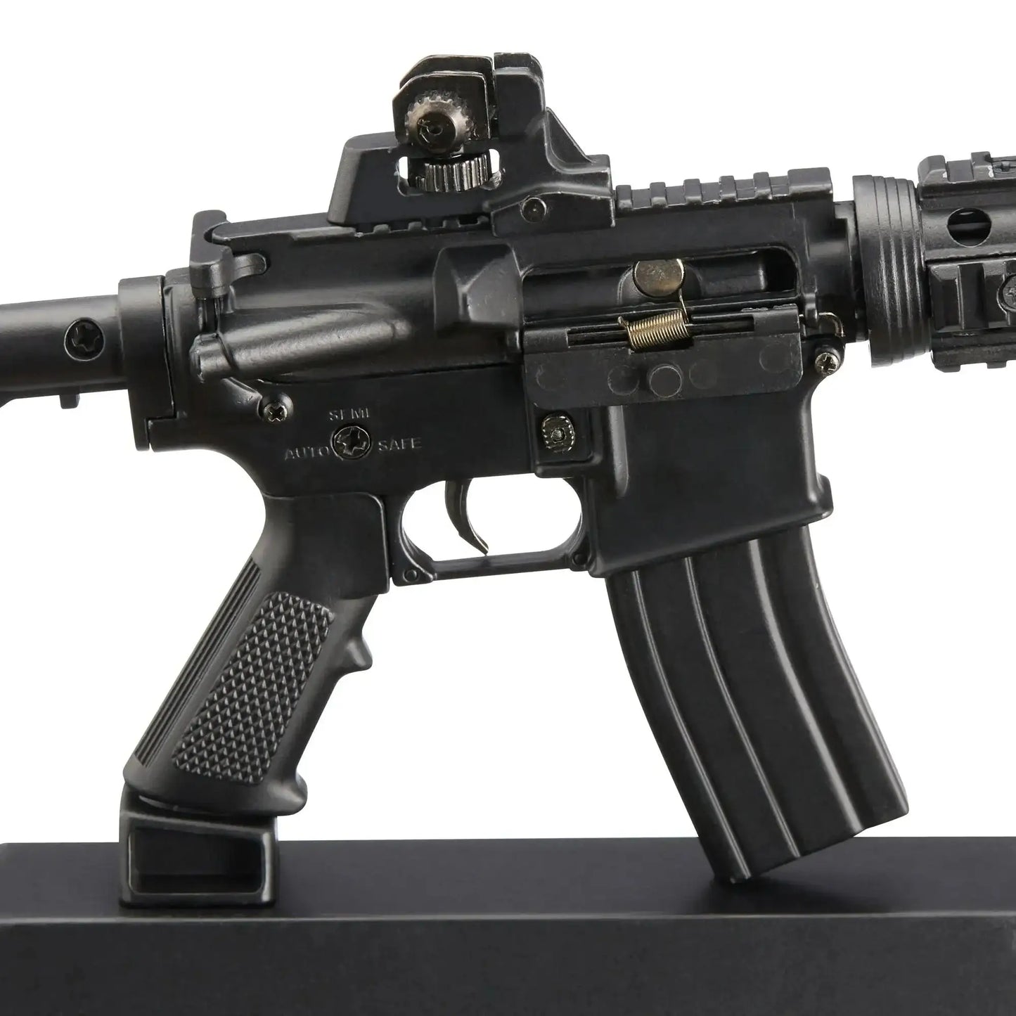 7-62-design-miniatur-spielzeugwaffe-mini-ar-15-schwarz-ansicht-4