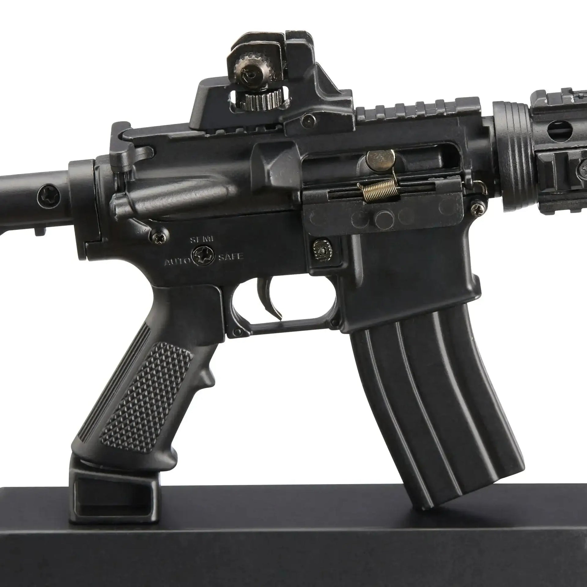 7-62-design-miniatur-spielzeugwaffe-mini-ar-15-schwarz-ansicht-4