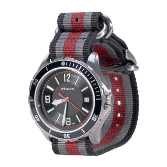 Montre-bracelet Mondaine Aqua Steel