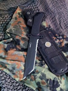 Armed Forces Tanto